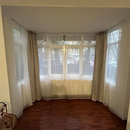 2-room 15min Center Апартамент *